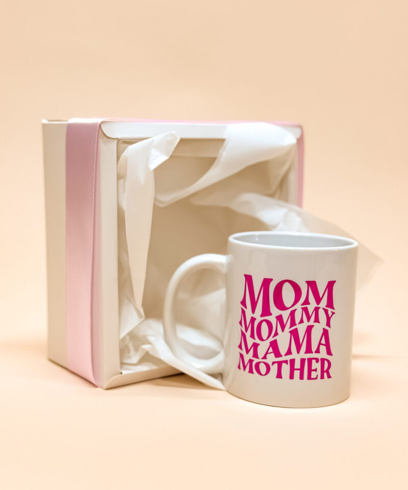 Caneca Mom, Mommy, Mama & Mother