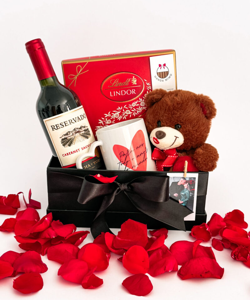 Cesta "Para Nós Todo Amor do Mundo"